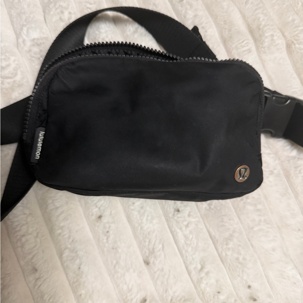 lululemon athletica Black Belt Bag